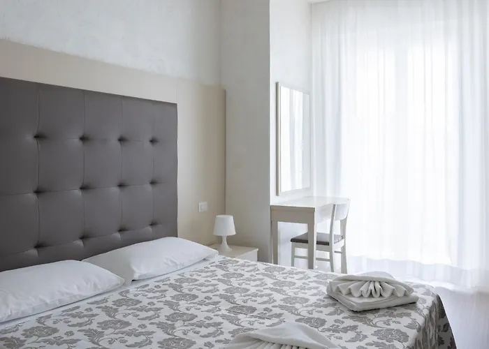 Croce Di Malta E Mexico تْشيزيناتيكو