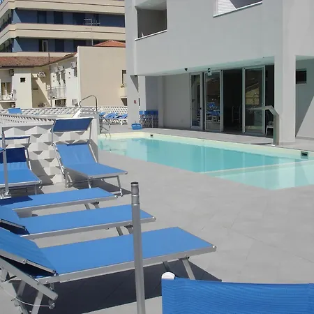 Croce Di Malta E Mexico Hotel 3*