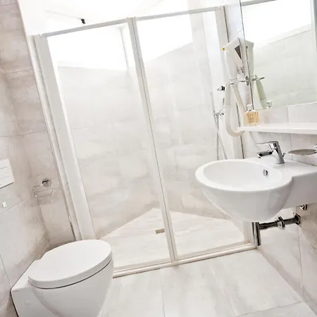 Croce Di Malta E Mexico Hotel